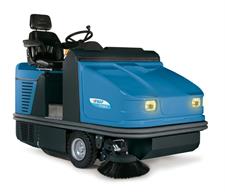 SPAZZATRICE FS120 B (UOMO A BORDO)